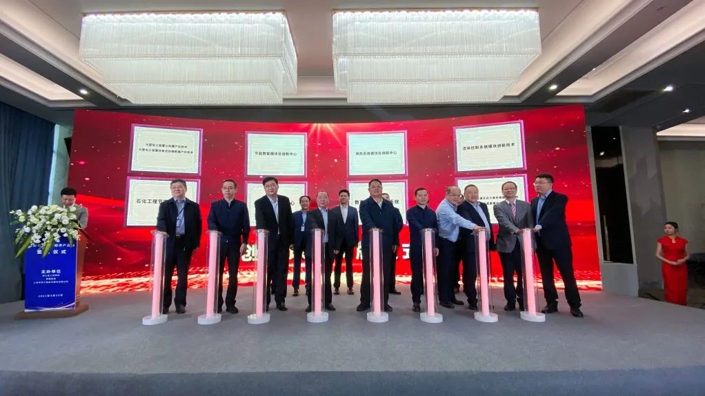 踏石留印 蓄力远航 | 2021年z6com·尊龙股份大事记